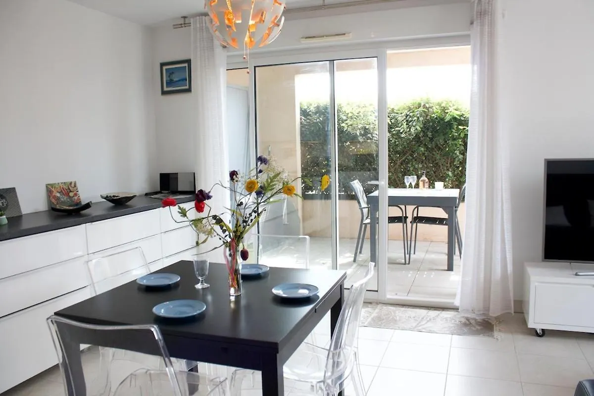 Lyloa - Terrasse - Plage - Garage - Climatisation- Et Tranquillite Six-Fours-les-Plages 0*,  Frankrig